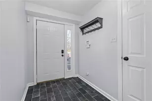 140 Westbrooke Ln, Findlay Township, PA 15108 - Photo 2