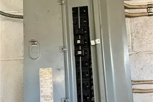 5719 Keefe St, Pittsburgh, PA 15207 - Photo 36