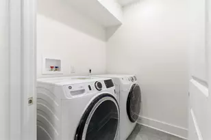 1361 Hawthorne St, Pittsburgh, PA 15201 - Photo 12