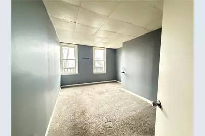 801 Wymore St #1, Elliott, PA 15220 - Photo 4