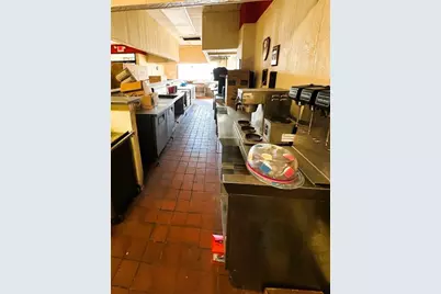 9 E Washington St, New Castle, PA 16101 - Photo 14