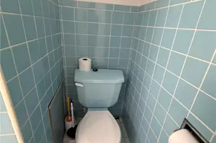 2219 Edgebrook Ave, Pittsburgh, PA 15226 - Photo 10