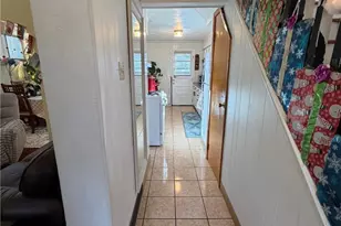 2219 Edgebrook Ave, Pittsburgh, PA 15226 - Photo 6