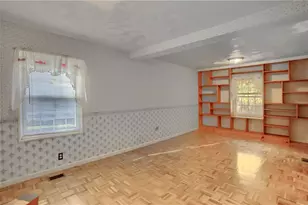 5035 Bear Run Rd, Cranberry Township, PA 16066 - Photo 16