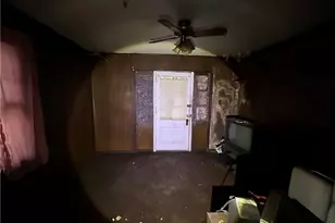 371 Ohio Ave, Clairton, PA 15025 - Photo 2