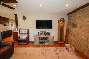 404 E Jamestown Rd, West Salem Township, PA 16125 - Photo 12