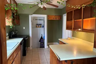 2007 Delaware Ave, New Castle, PA 16105 - Photo 4