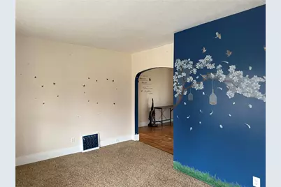 2007 Delaware Avenue, New Castle, PA 16105 - Photo 2