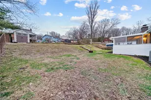 883 Blue Ridge Rd, Pittsburgh, PA 15239 - Photo 24