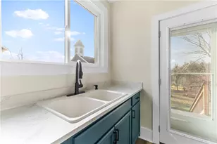 118 Lincoln St, Uniontown, PA 15401 - Photo 8