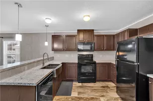 253 Colleen Ln, Jeannette, PA 15644 - Photo 14