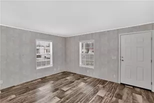 253 Colleen Ln, Jeannette, PA 15644 - Photo 12