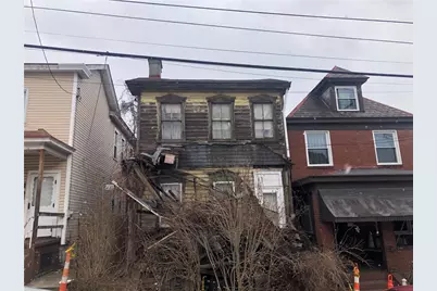 440 4th St, Braddock, PA 15104 - Photo 1