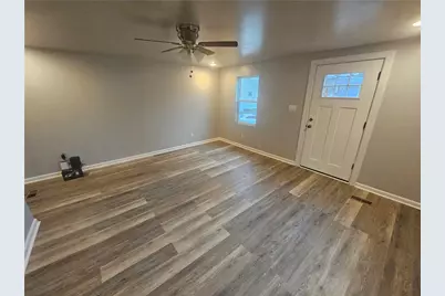 17 Hemlock St, Ellsworth Boro, PA 15331 - Photo 4