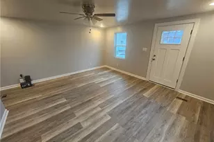 17 Hemlock St, Ellsworth Boro, PA 15331 - Photo 4