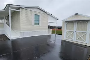 76 Crestview Dr, West Deer, PA 15084 - Photo 2