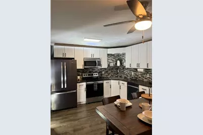 380 Northgate Dr #E, Washington Township, PA 15613 - Photo 8