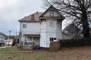 122 W Quarry St, Butler, PA 16001 - Photo 2