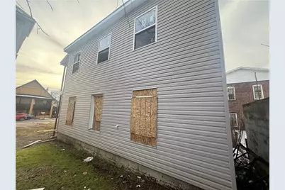 404 E Locust St, Butler, PA 16001 - Photo 4