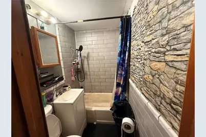 421 & 423 Bessemer Ave, Twp of But SW, PA 16045 - Photo 12