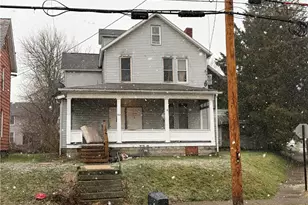 210 Mercer St, Butler, PA 16001 - Photo 2