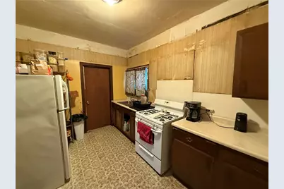 328 W Cunningham St, Butler, PA 16001 - Photo 16