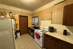 328 W Cunningham St, Butler, PA 16001 - Photo 16