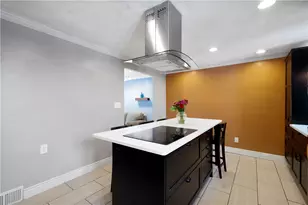 930 Lindsay Rd, Scott Township, PA 15106 - Photo 8