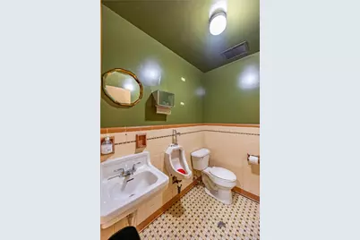 614 Hancock Ave, Vandergrift, PA 15690 - Photo 6