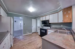 4615 Home St, West Mifflin, PA 15122 - Photo 16