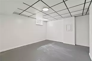 1625 Loretta Dr, Pittsburgh, PA 15235 - Photo 20