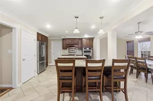 251 Field Club Cir, Robinson Twp, PA 15136 - Photo 8