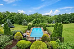 251 Field Club Cir, Robinson Twp, PA 15136 - Photo 30