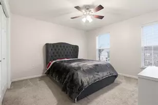 251 Field Club Cir, Robinson Twp, PA 15136 - Photo 22