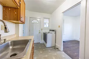 953 7th St Ext, New Kensington, PA 15068 - Photo 8
