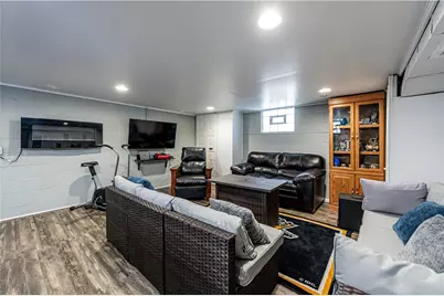 1938 Gay Ave, Hempfield Township, PA 15601 - Photo 30