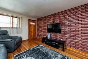 1938 Gay Ave, Hempfield Township, PA 15601 - Photo 16