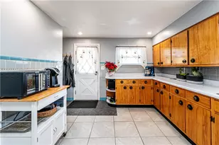 1938 Gay Ave, Hempfield Township, PA 15601 - Photo 18