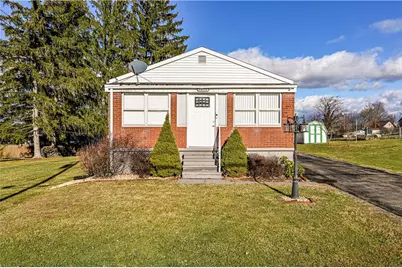 1938 Gay Ave, Hempfield Township, PA 15601 - Photo 2