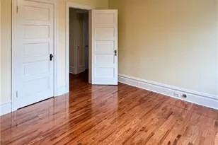 926 Savannah Ave, Pittsburgh, PA 15221 - Photo 12