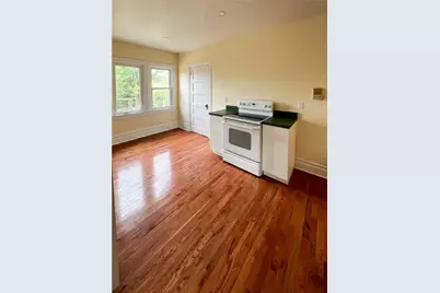 926 Savannah Ave #3, Pittsburgh, PA 15221 - Photo 6