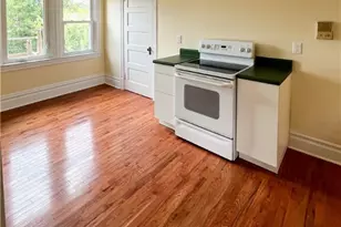 926 Savannah Ave, Pittsburgh, PA 15221 - Photo 6