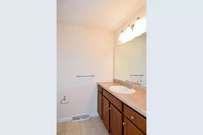 204 Adele Ct, Ross Twp, PA 15229 - Photo 20