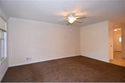 204 Adele Ct, Ross Twp, PA 15229 - Photo 4