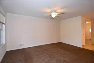 204 Adele Ct, Ross Twp, PA 15229 - Photo 4