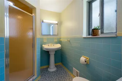 3643 Maplevue Dr, Bethel Park, PA 15102 - Photo 22