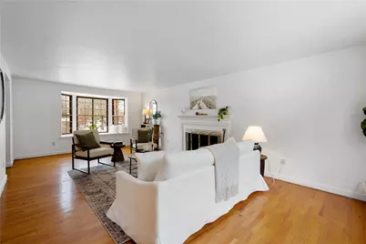 3643 Maplevue Dr, Bethel Park, PA 15102 - Photo 4