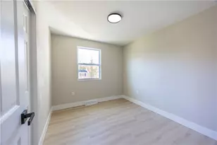 476 Fielding Dr, Pittsburgh, PA 15235 - Photo 12