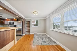 465 Macassar Dr, Baldwin Twp, PA 15236 - Photo 10