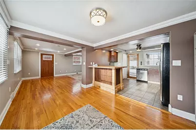 465 Macassar Dr, Baldwin Twp, PA 15236 - Photo 8